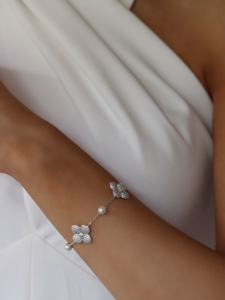Hydrangea Pearl Bracelet