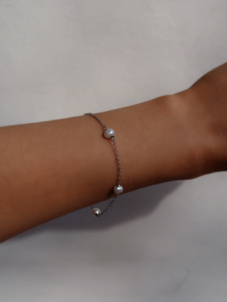 Sophia Mini Freshwater Pearl Bracelet