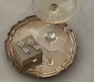 Gifts for the Socialite