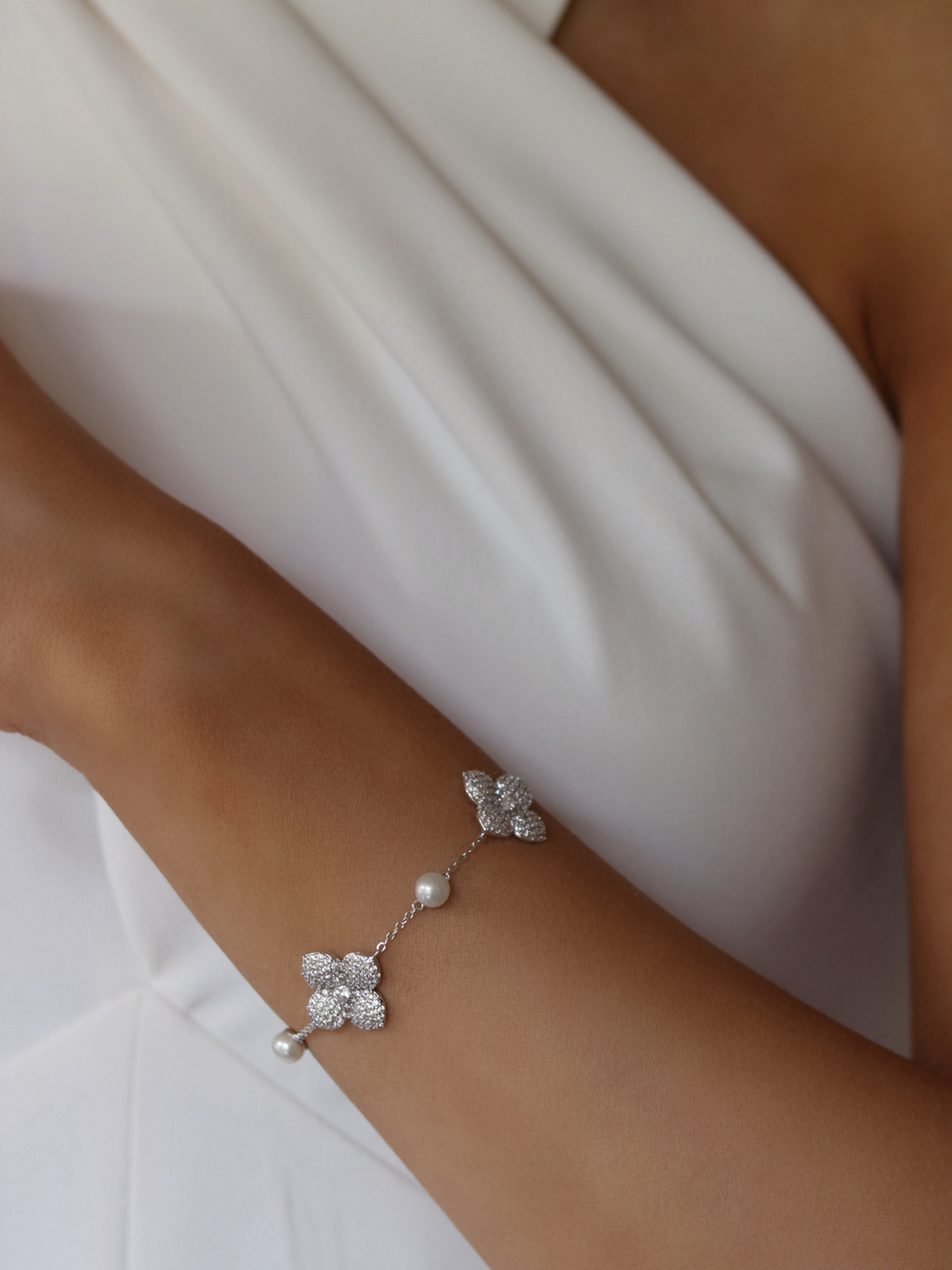 Hydrangea Pearl Bracelet