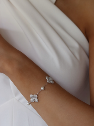 Hydrangea Pearl Bracelet - Silver