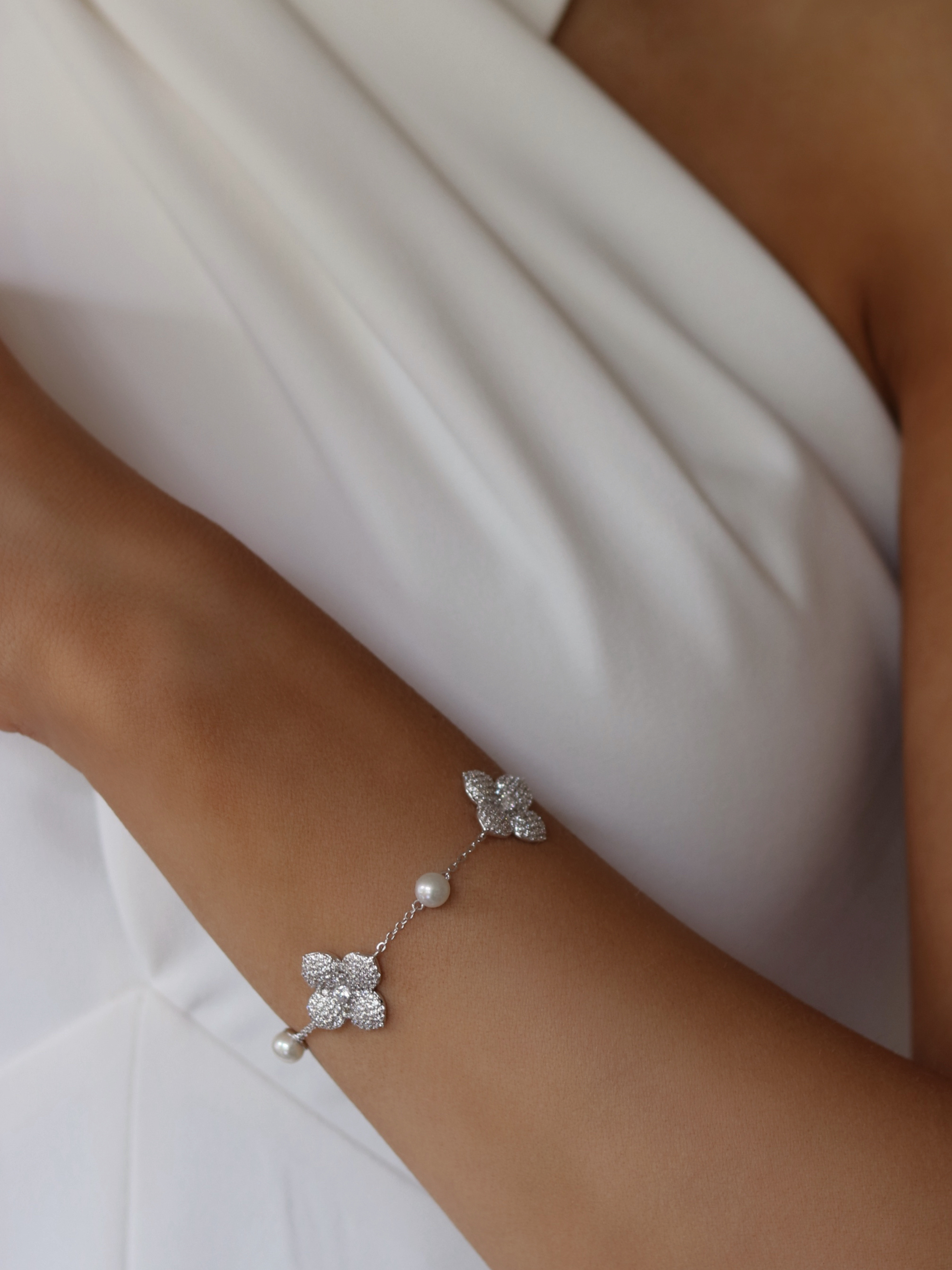 Hydrangea Set - Necklace, Earrings & Bracelet