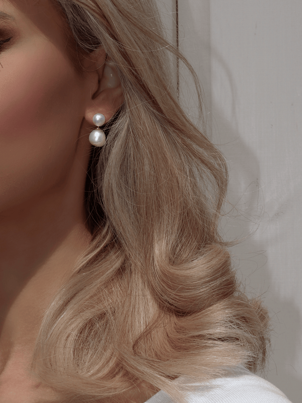 *PRE-ORDER FOR EST. 31ST AUGUST* Delphine Double-Pearl Drop Earrings