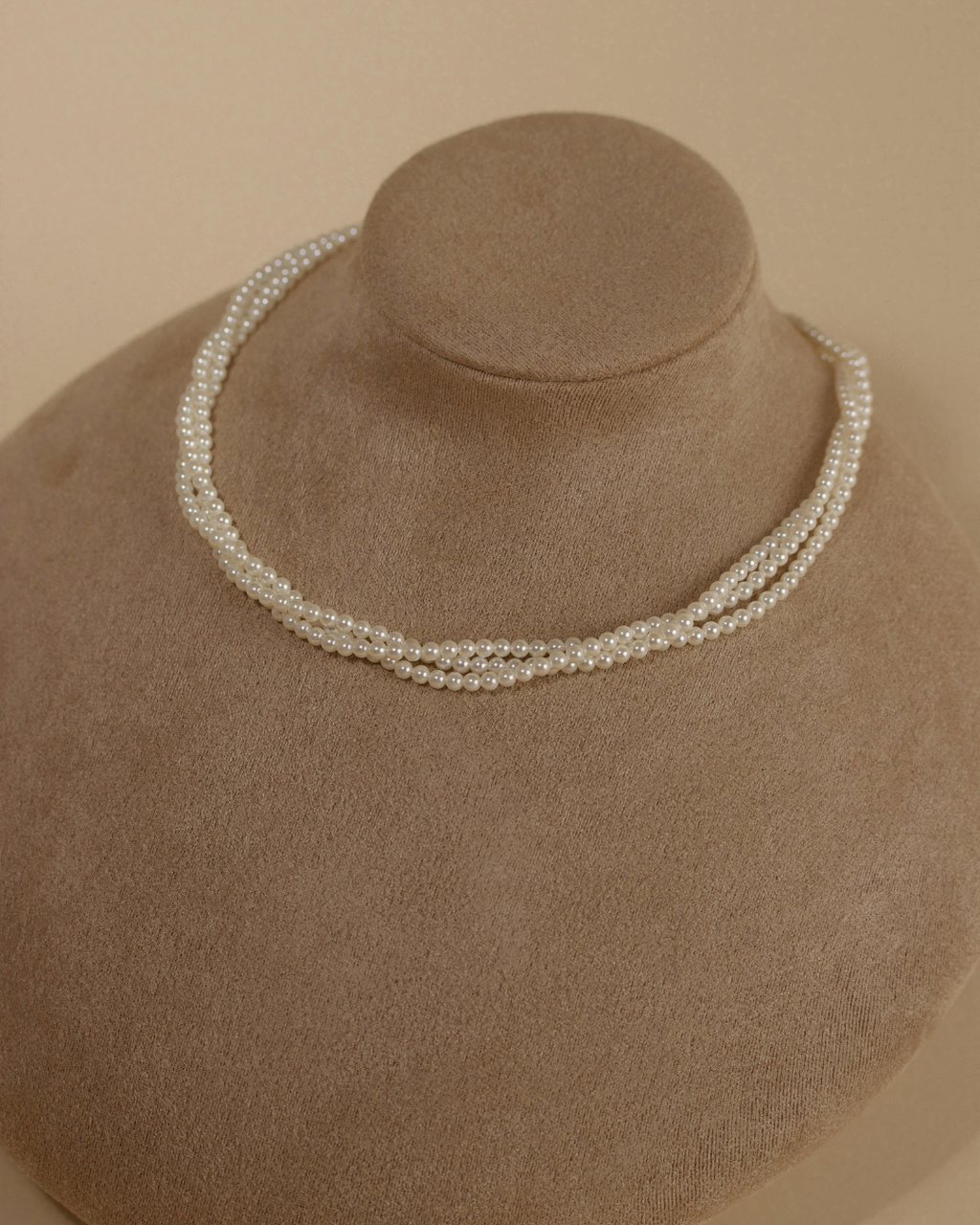 Classic Pearl Necklace