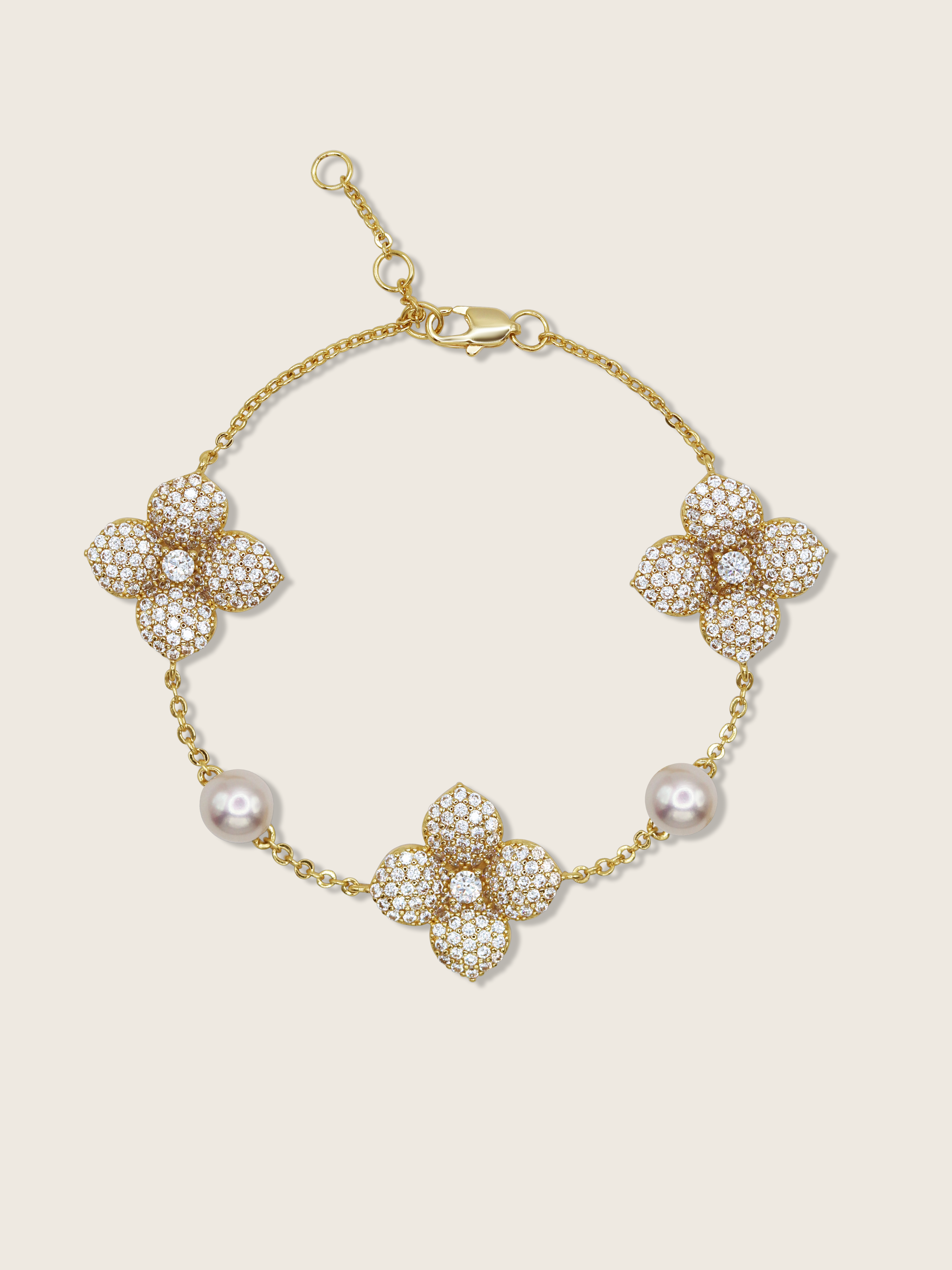 Hydrangea Pearl Bracelet
