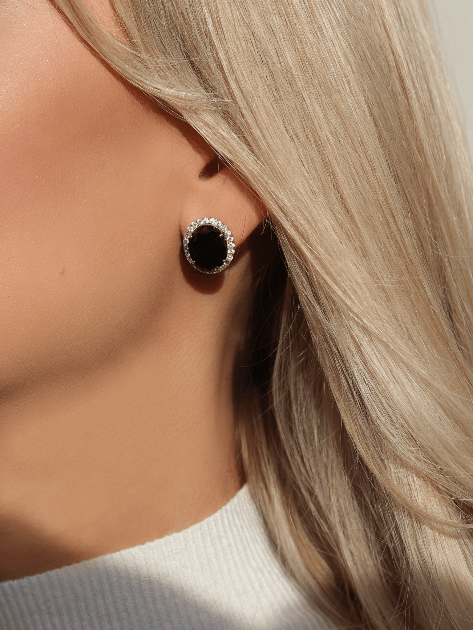 Belle Earrings - Black