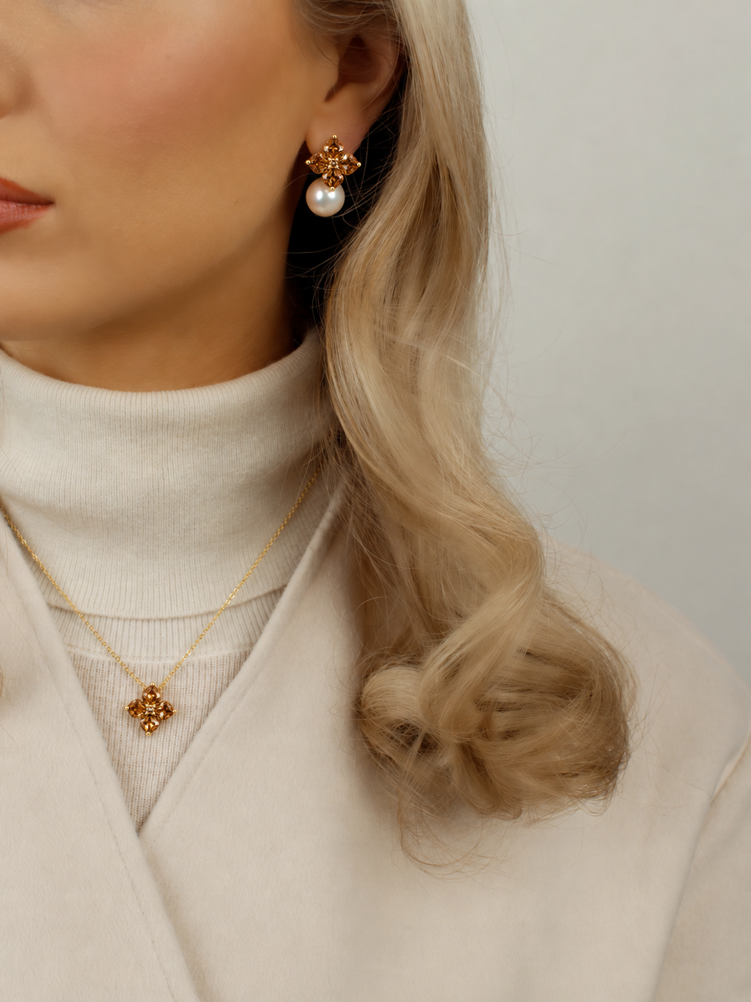 Crystal Hydrangea Necklace - Maple