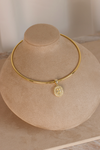 Cuff Choker