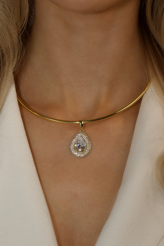 Cuff Choker