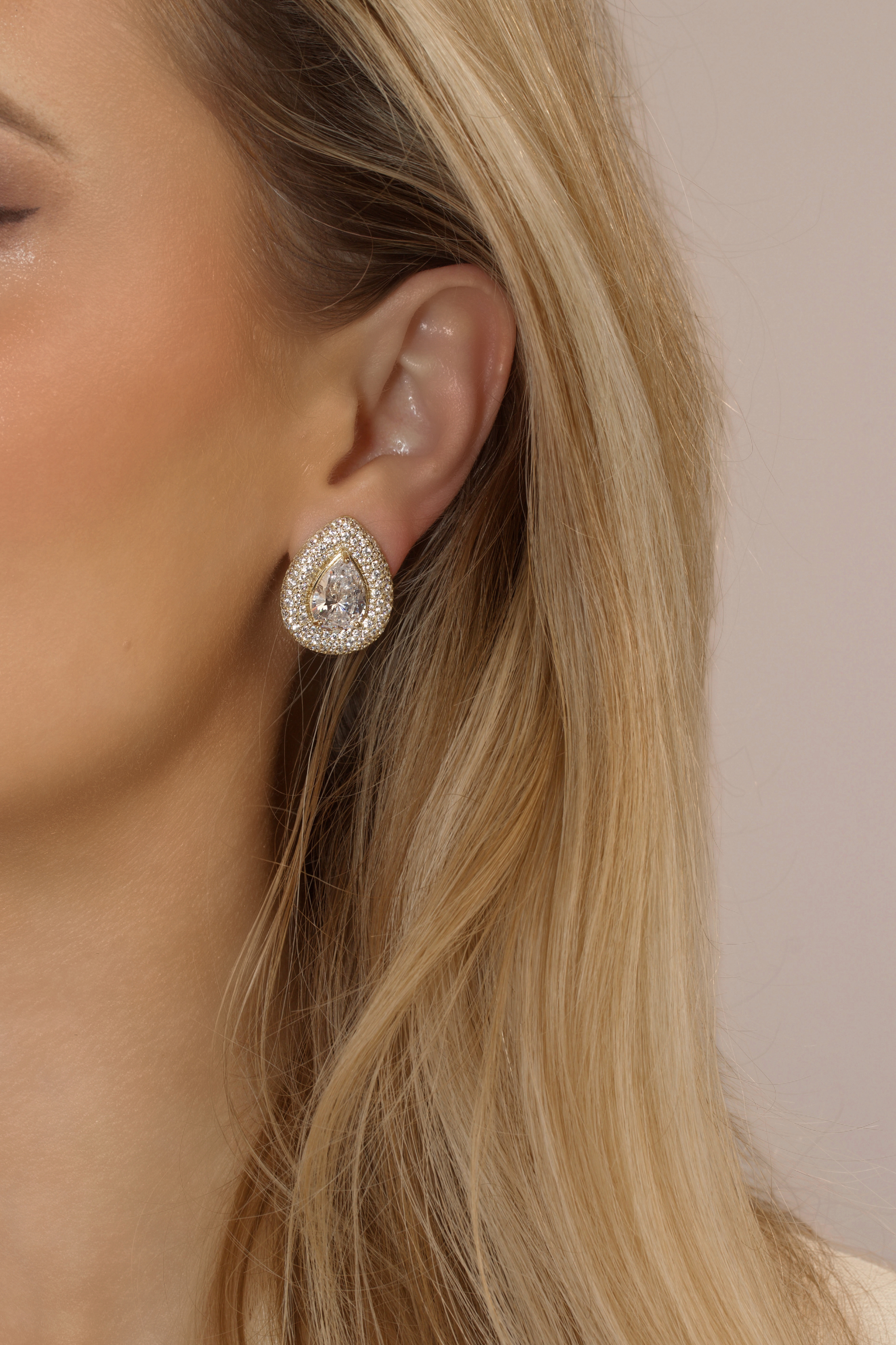 Desirée Pear Earrings