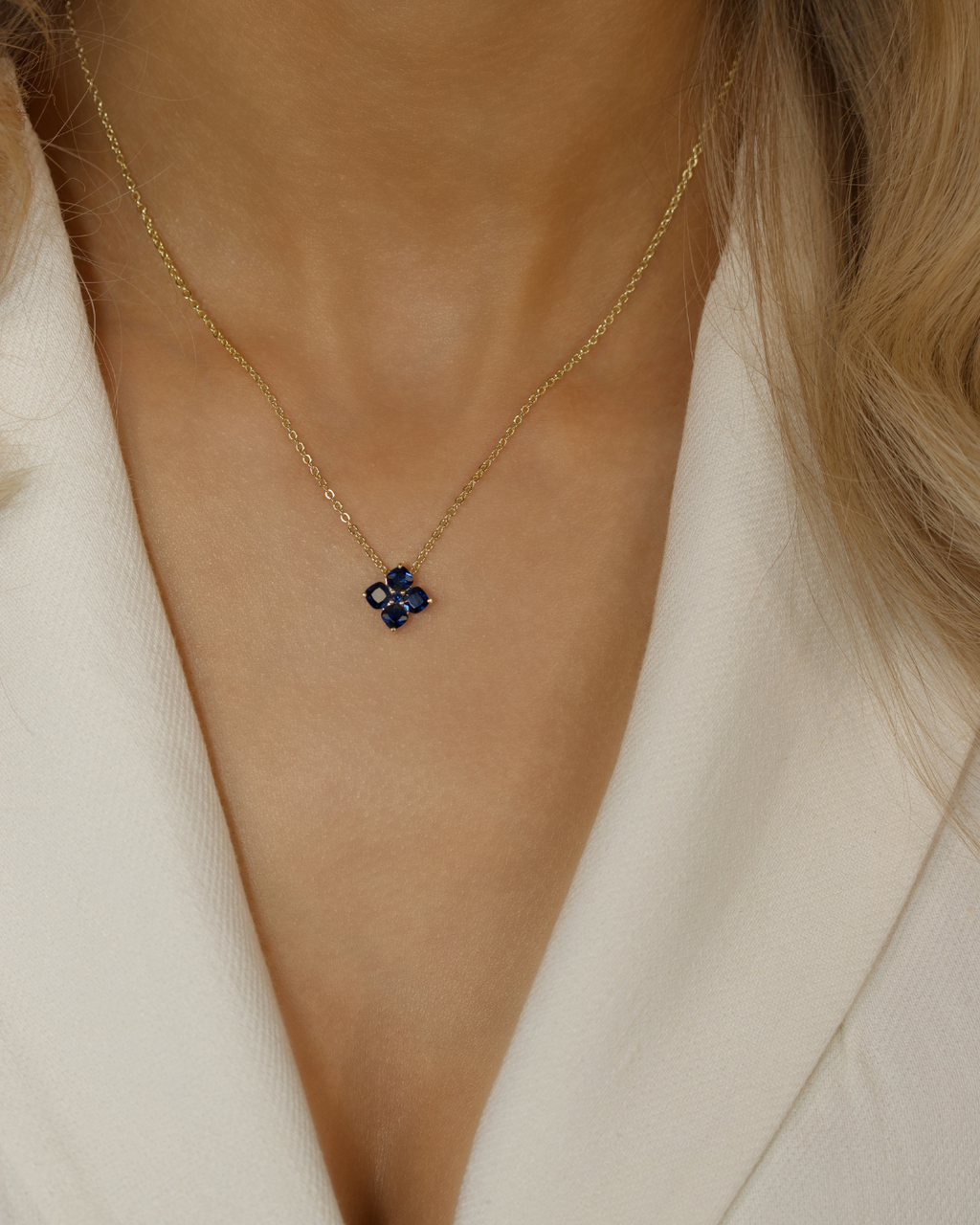 Mini Crystal Hydrangea Necklace - Blueberry