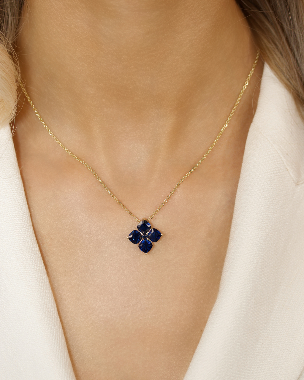 Crystal Hydrangea Necklace - Blueberry