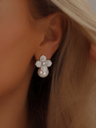 Hydrangea Earring
