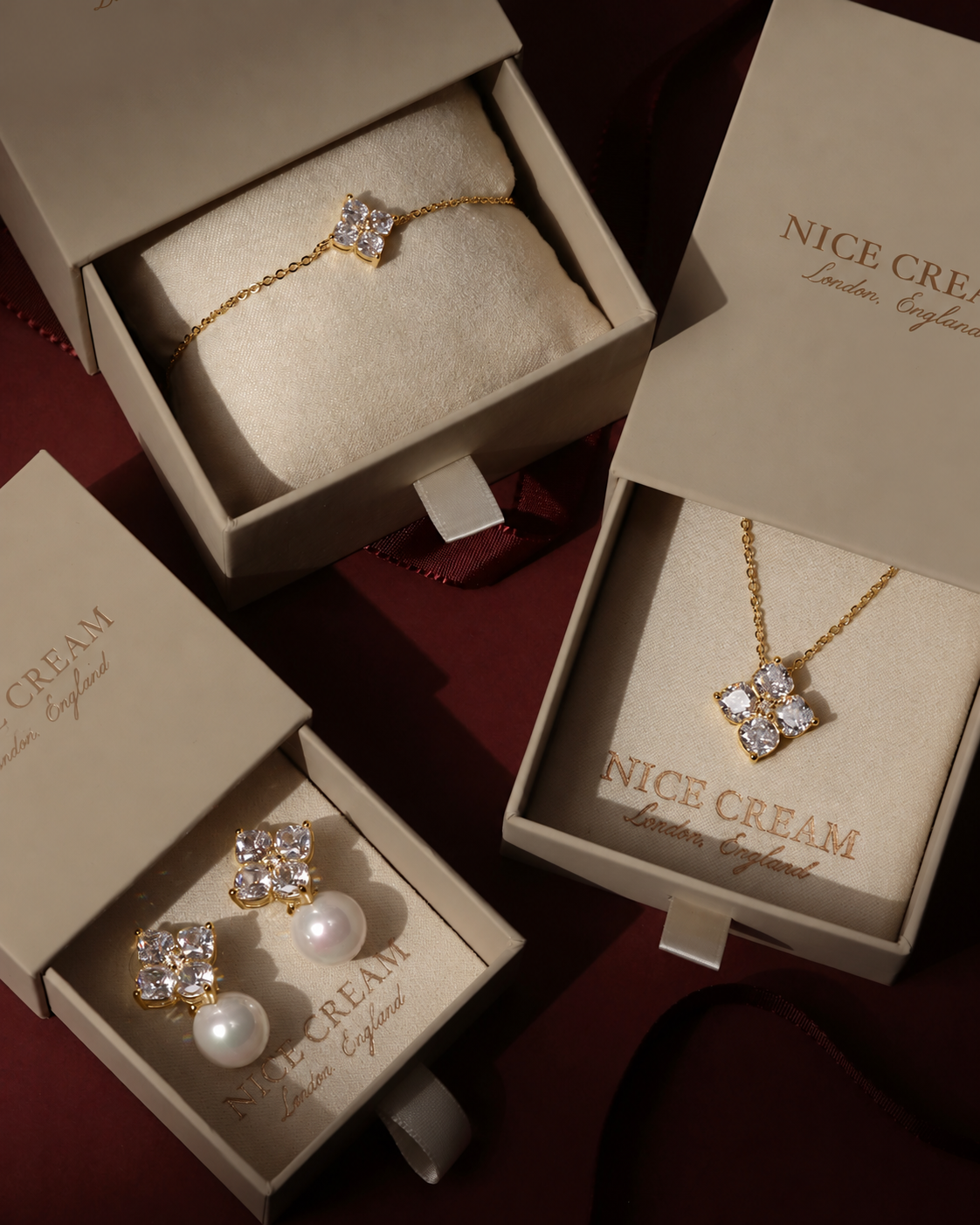 Crystal Hydrangea Gift Set (Worth £318)