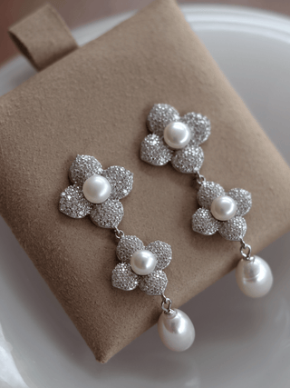 Hydrangea Triple Pearl Earring - Silver