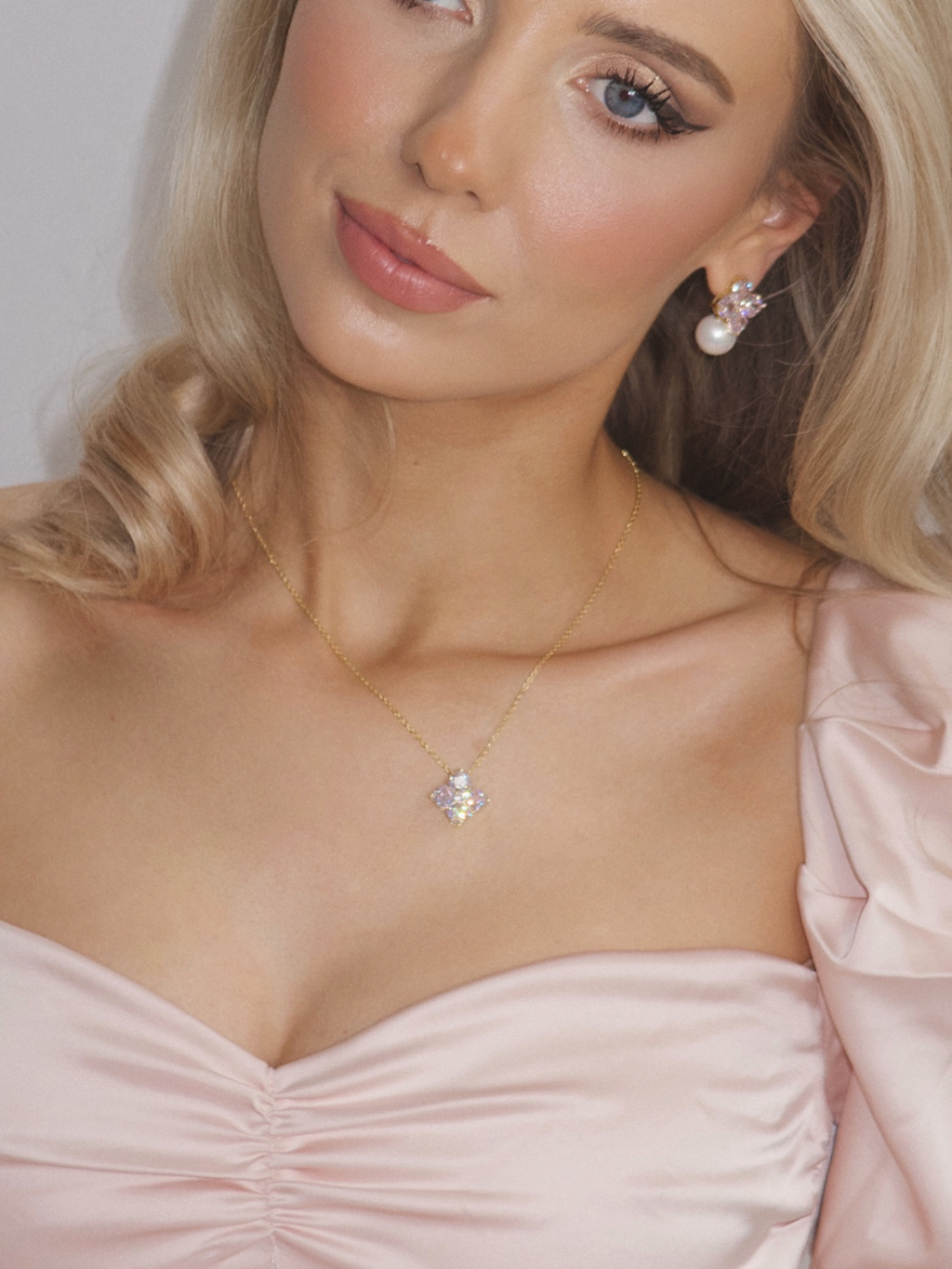 Crystal Hydrangea Necklace - Blush