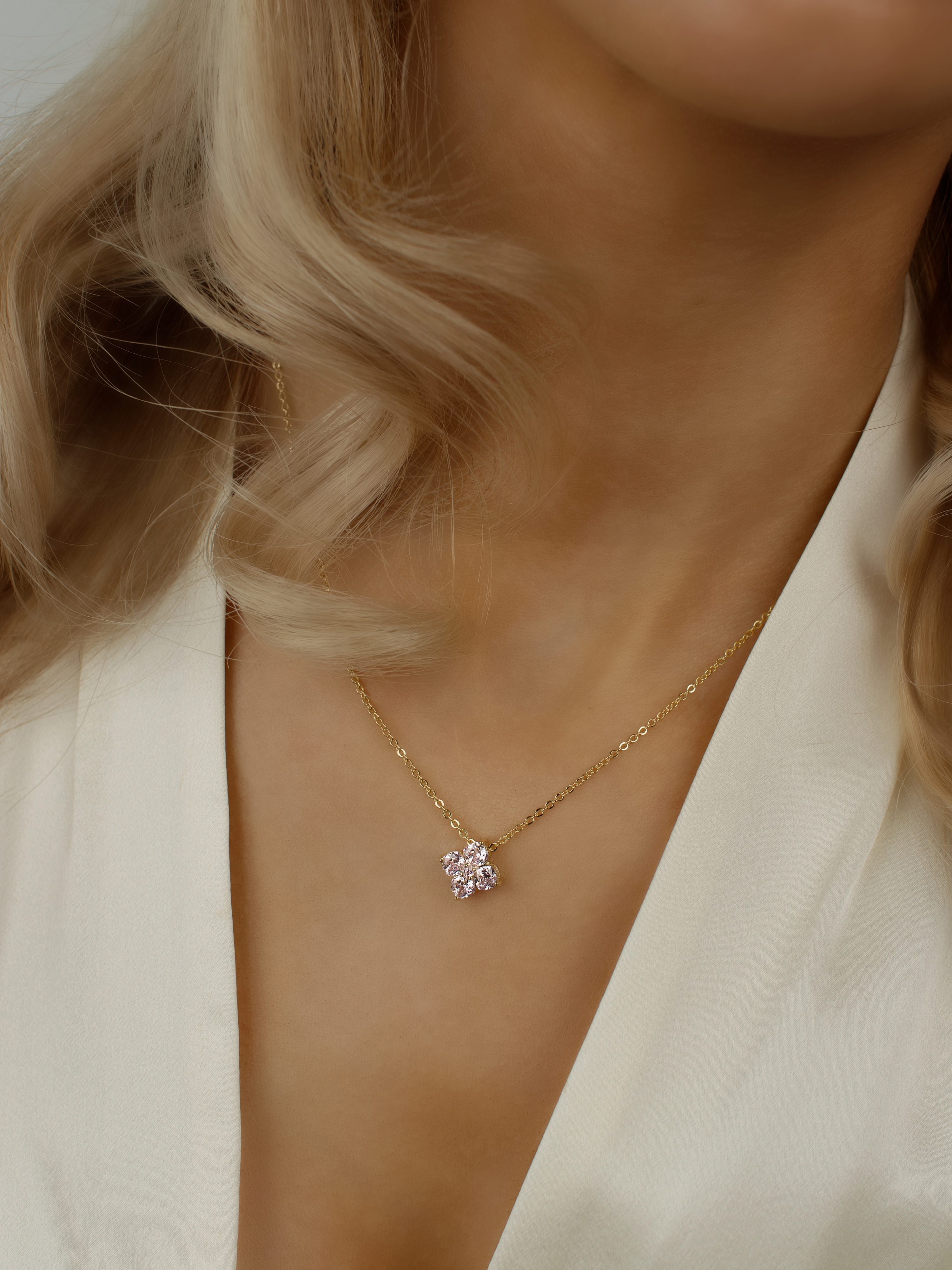 Mini Crystal Hydrangea Necklace - Blush