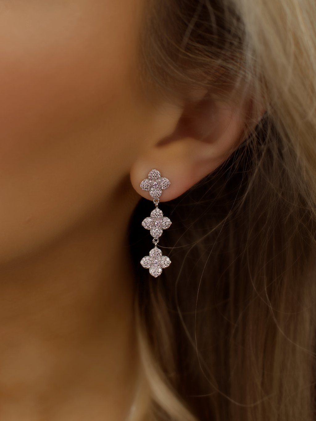 Mini-Triple Hydrangea Earrings - Light Pink