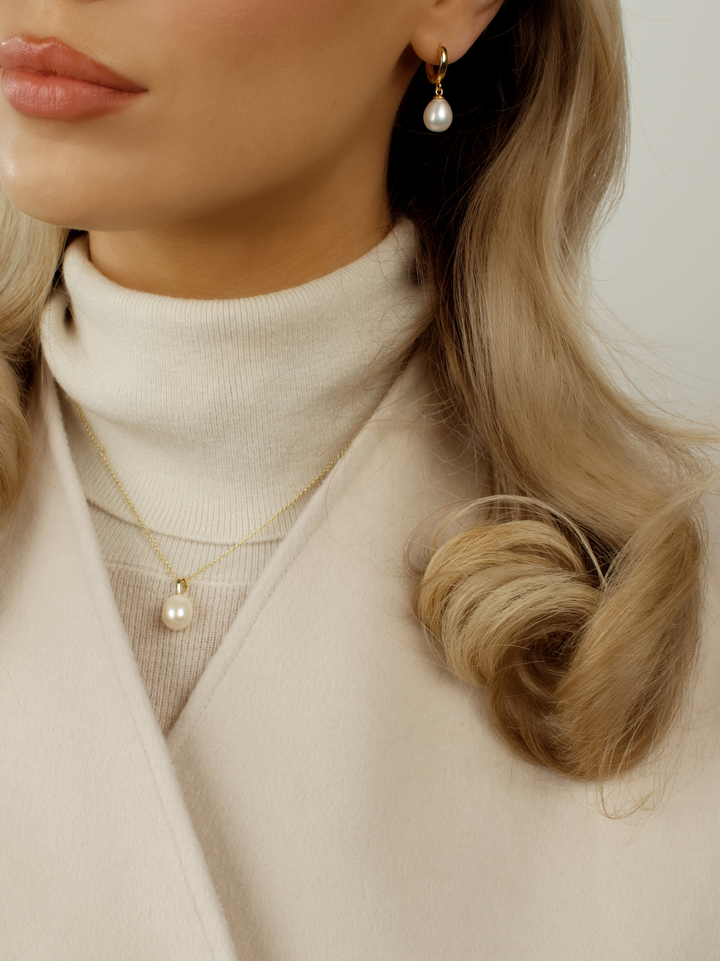 Felicity Freshwater Pearl Earrings