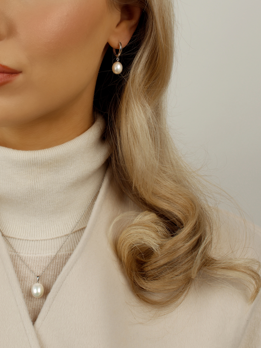 Felicity Freshwater Pearl Earrings
