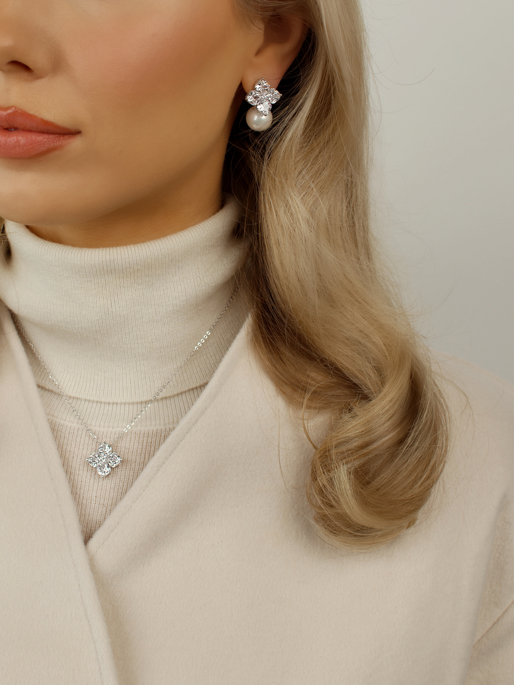 Crystal Hydrangea Pearl Earrings