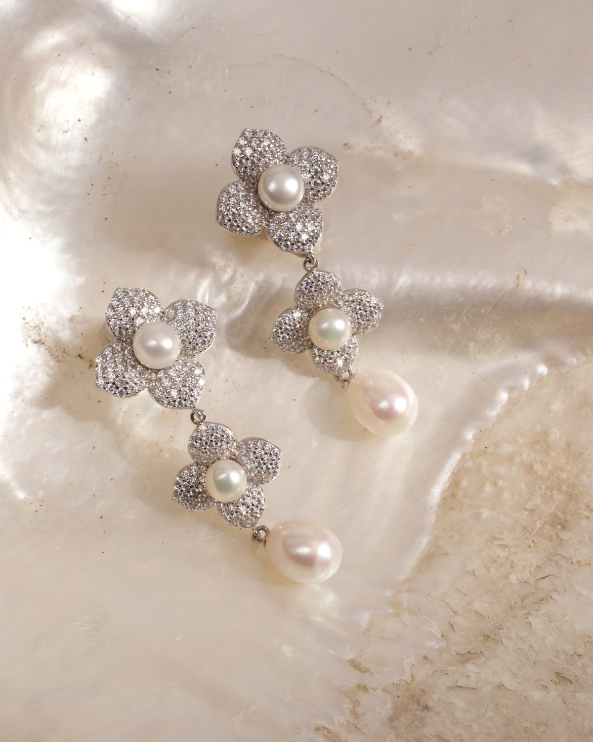 Hydrangea Triple Pearl Earring