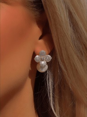 Hydrangea Earring - Gold