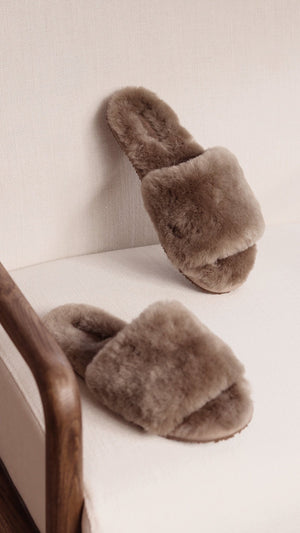 RESIDENCE SLIPPER - WALNUT - Nice Cream London