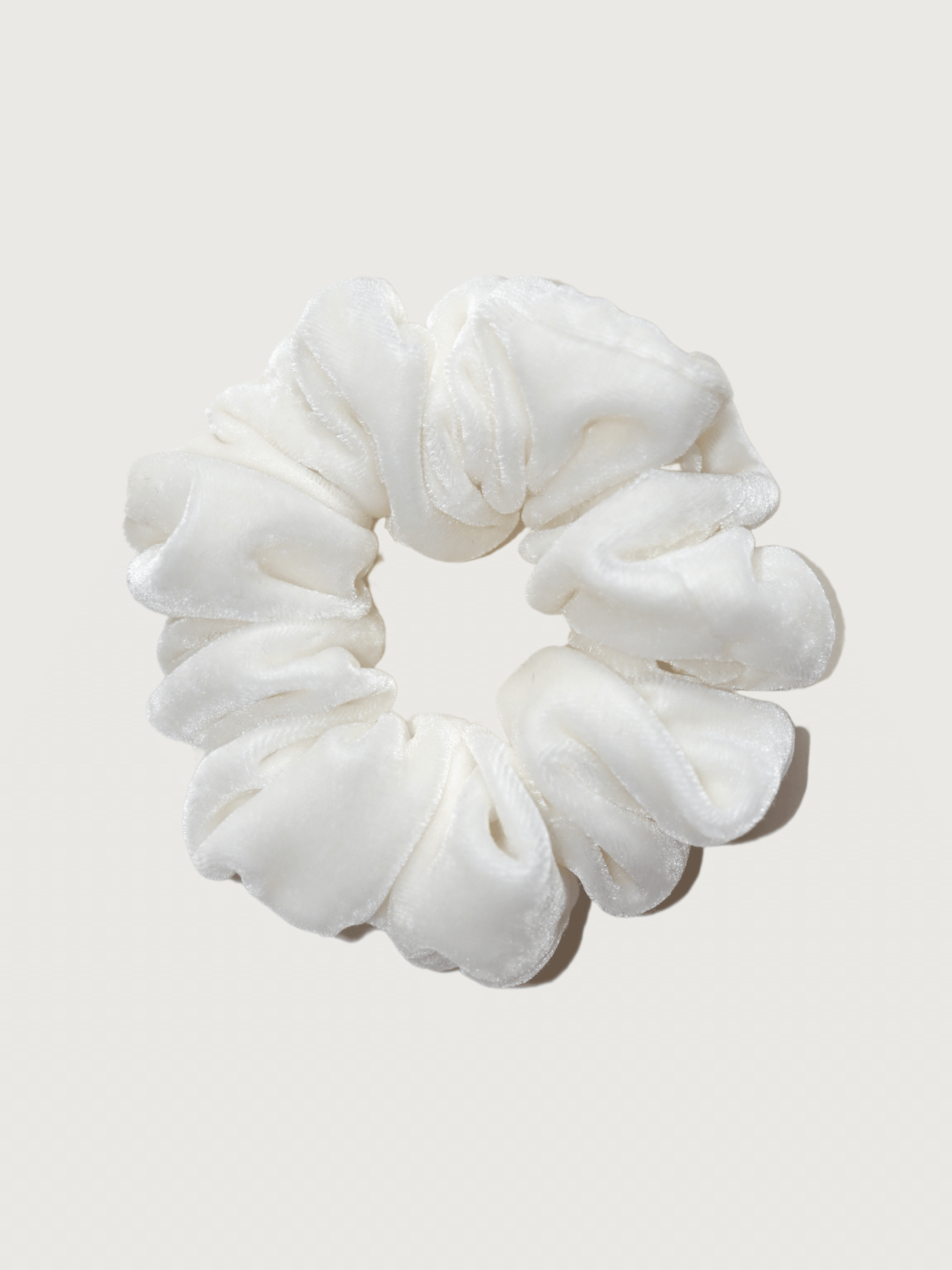 Silk Velvet Scrunchie - Winter White - Nice Cream London