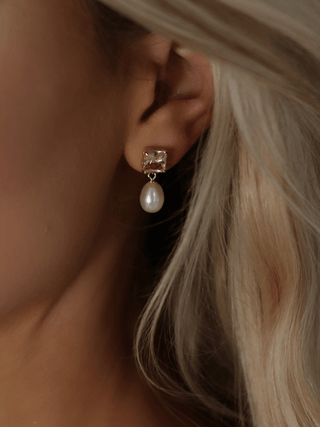 VALENTINA Pearl Drop Earrings - Nice Cream London